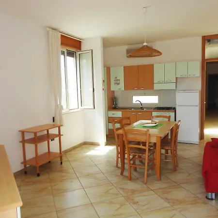 Casa Vacanza De Revel 18 * Torre San Giovanni Ugento
